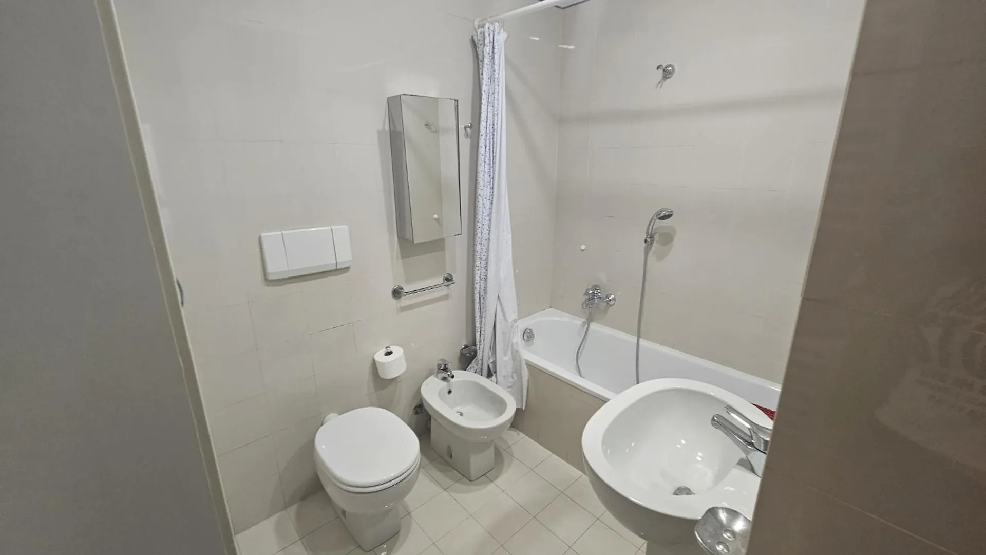 Pcq Apartments - Centro Citta Genoa Italy